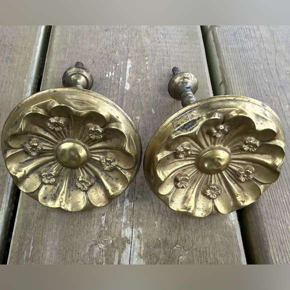 Antique Victorian Set of 2 Ormolu Gilded Bronze Floral Drapery Curtain Tiebacks - Picture 11 of 12